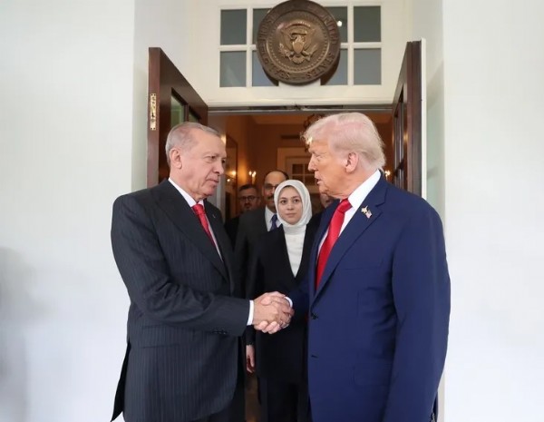 İngiliz basınında dikkat çeken analiz! Trump'ın kararında Türkiye'nin diplomatik başarısı
